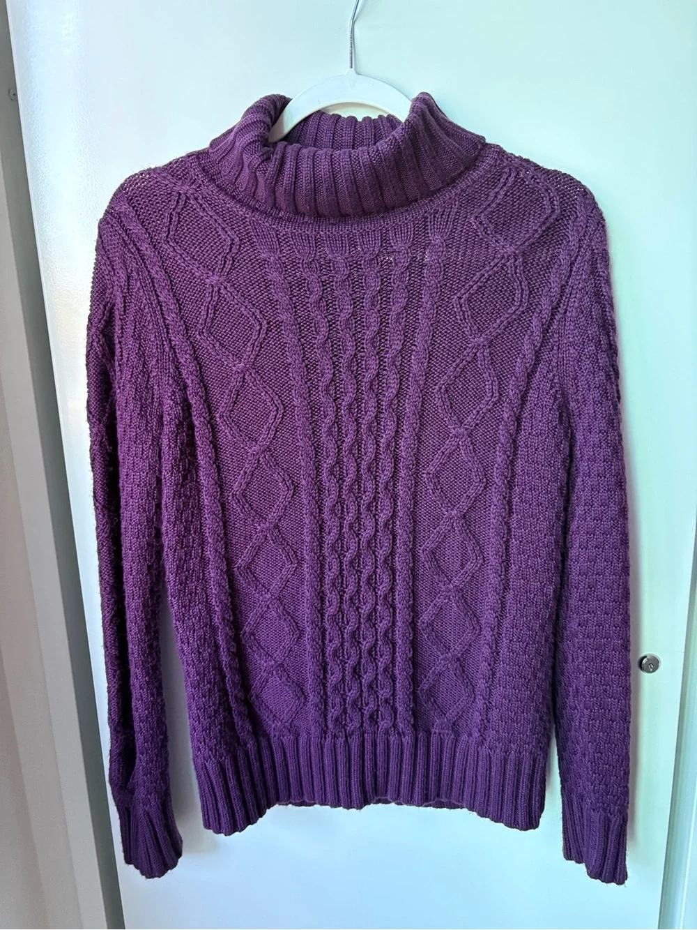 50% Wool L.L. Bean Purple Cable Knit Turtleneck Sweater💜 - Picture 3 of 6